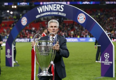 持的教練角 持的教練角